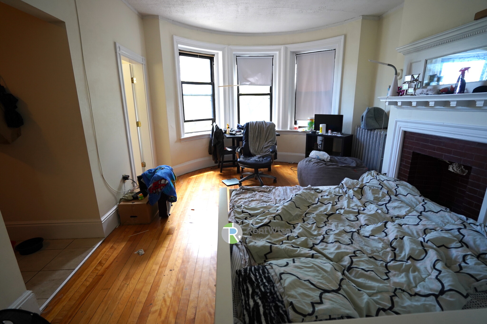 1 bed, 1 bath apartment for rent at 21 Brighton Ave Unit 3, Allston — photo 3 of 11