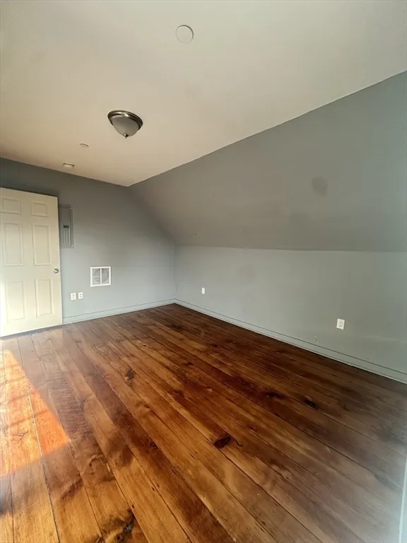3 bed, 1 bath apartment for rent at 21 Brimblecom St Unit 3, Lynn — photo 9 of 13