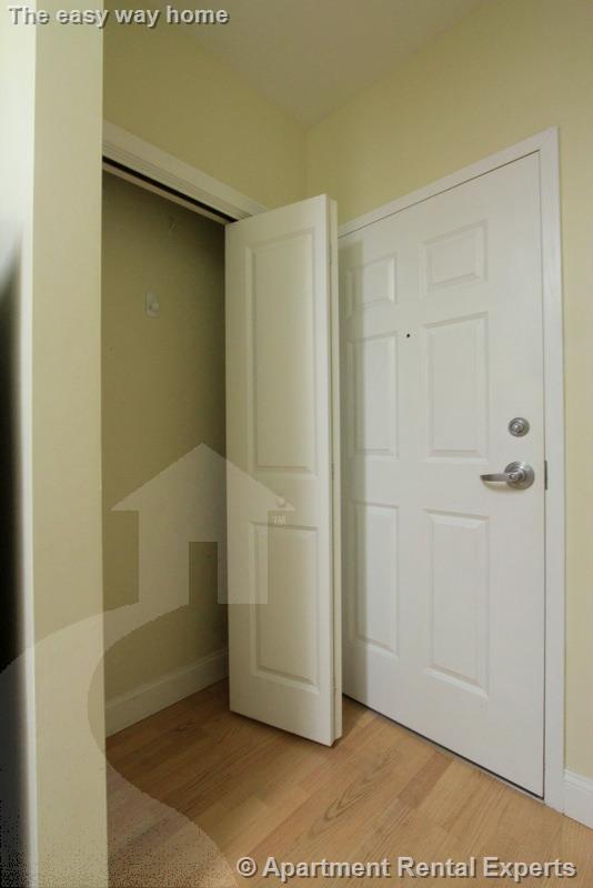 Studio bed, 1 bath apartment for rent at 21 Brookline St Unit 402, Central Square — photo 7 of 17