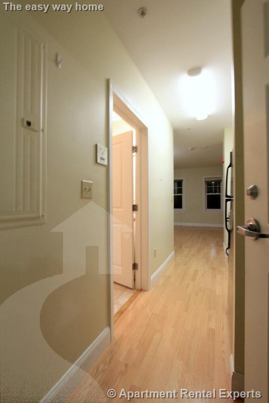 Studio bed, 1 bath apartment for rent at 21 Brookline St Unit 402, Central Square — photo 12 of 17