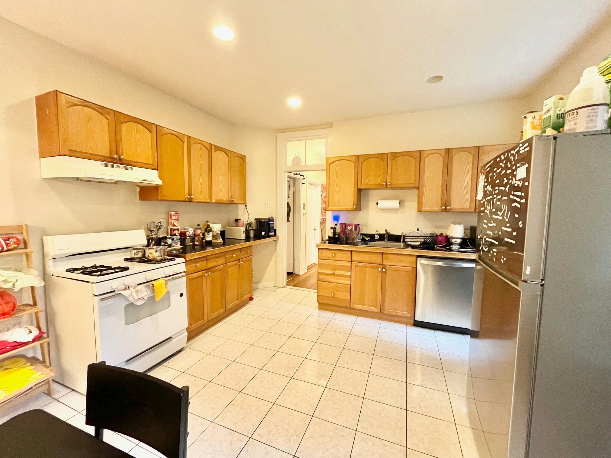 3 bed, 1.5 bath apartment for rent at 21 Bucknam St Unit 1, Mission Hill — photo 13 of 13