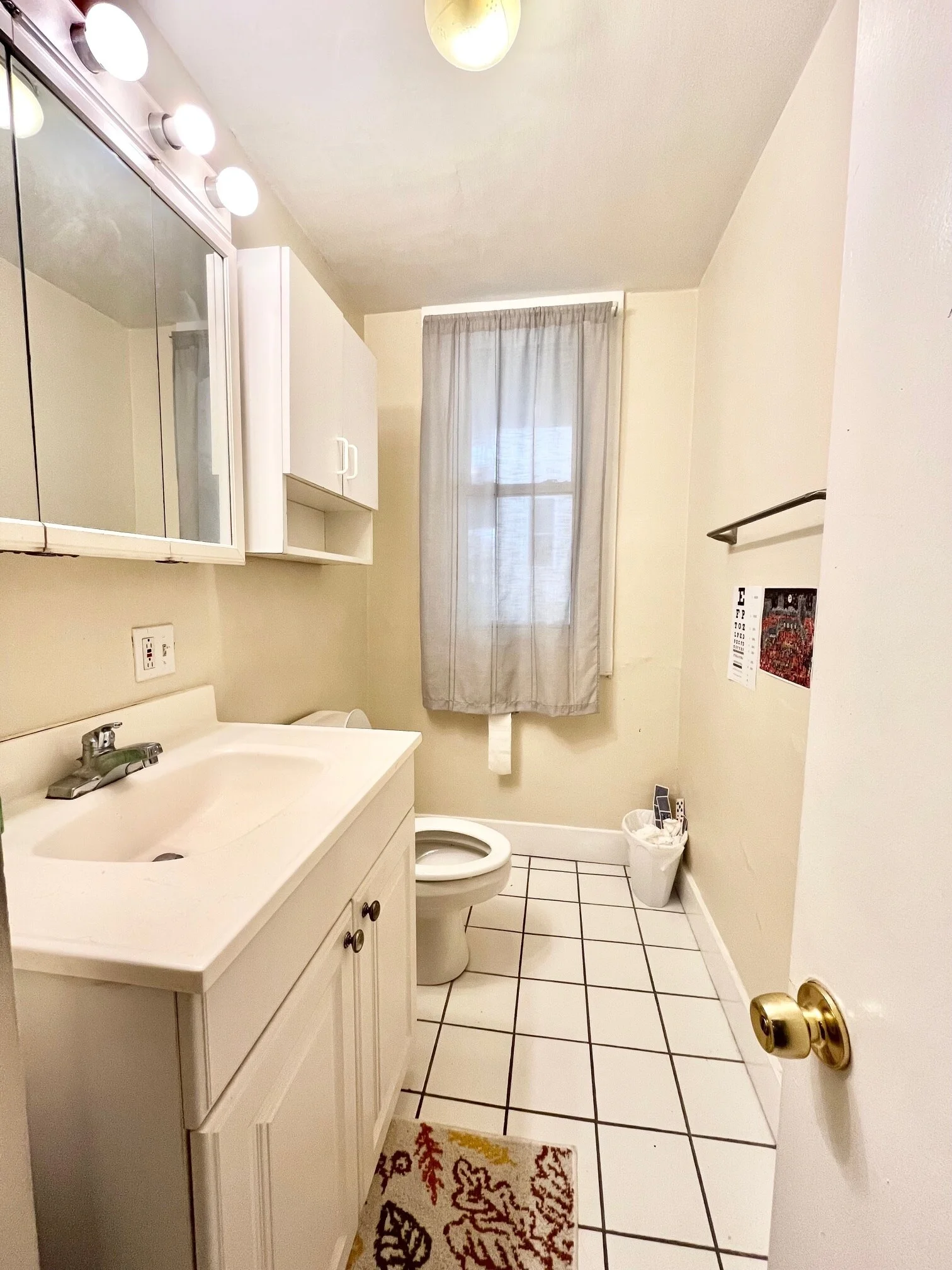 3 bed, 1.5 bath apartment for rent at 21 Bucknam St Unit 1, Mission Hill — photo 5 of 13