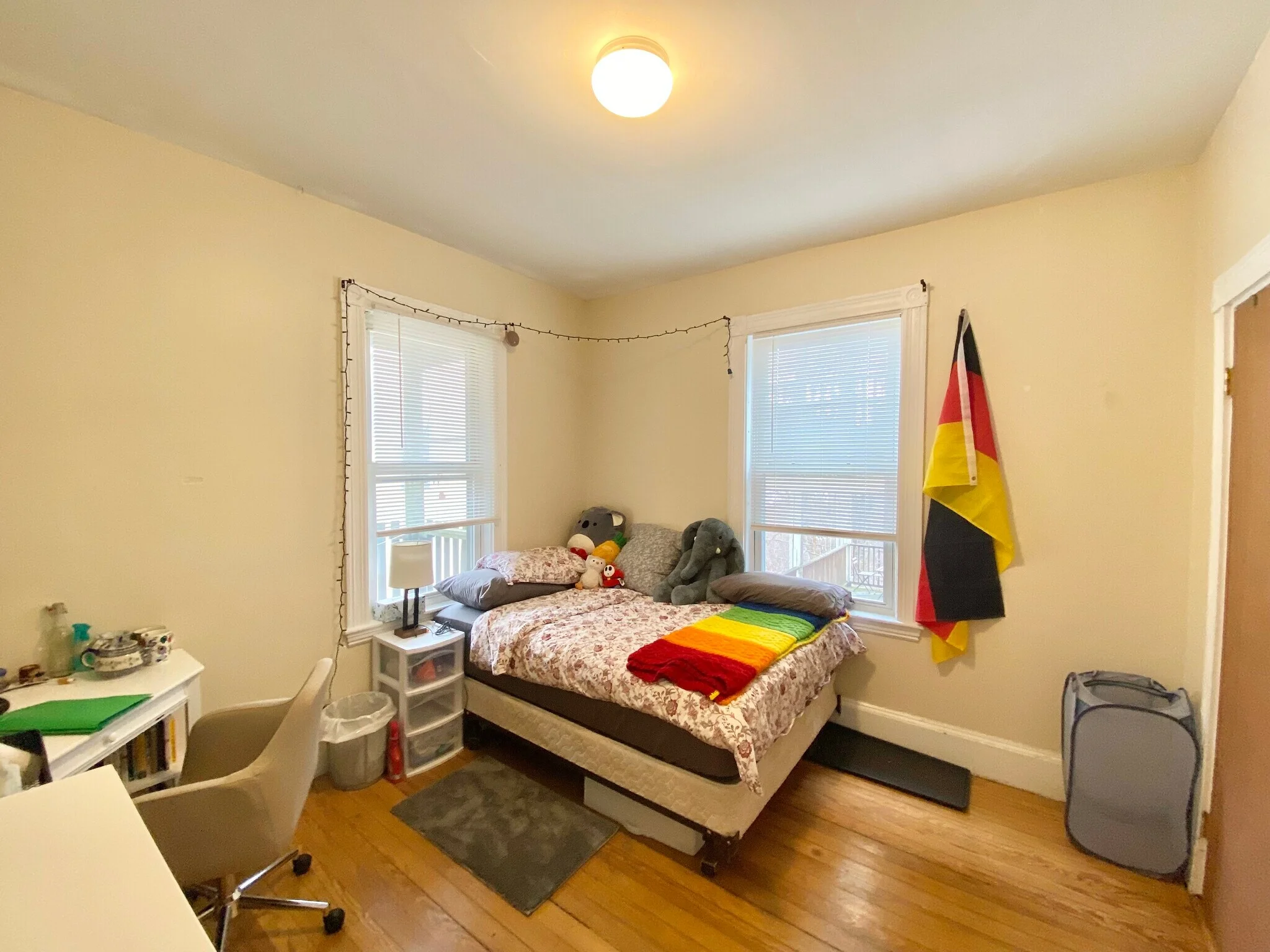 3 bed, 1.5 bath apartment for rent at 21 Bucknam St Unit 1, Mission Hill — photo 2 of 13