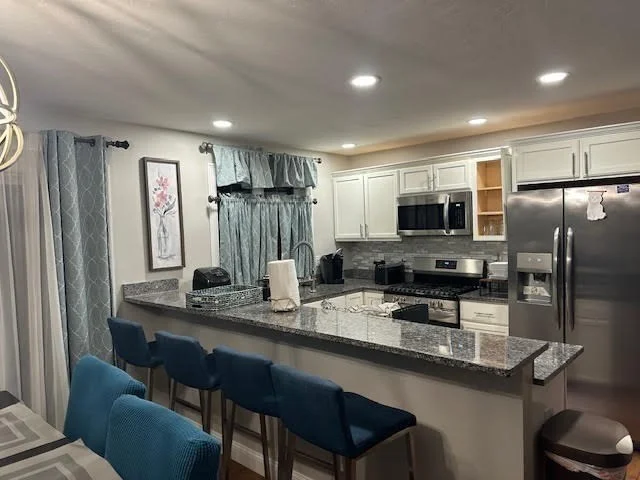 3 bed, 2 bath apartment for rent at 21 Burncoat Heights Unit 0, Burncoat — photo 22 of 36