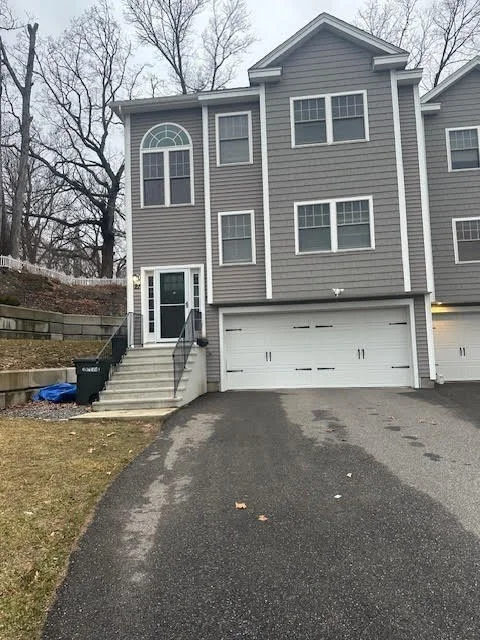 3 bed, 2 bath apartment for rent at 21 Burncoat Hts Unit 0, Burncoat — photo 3 of 38