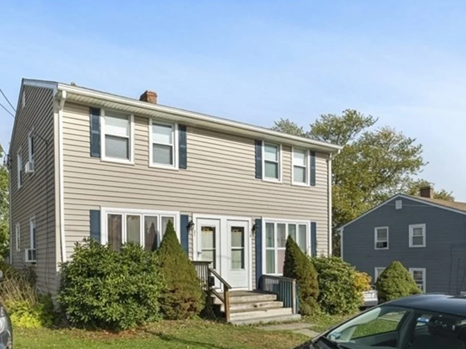 2 bed, 1 bath apartment for rent at 21 Bursley Rd Unit 1, Weymouth — photo 2 of 4