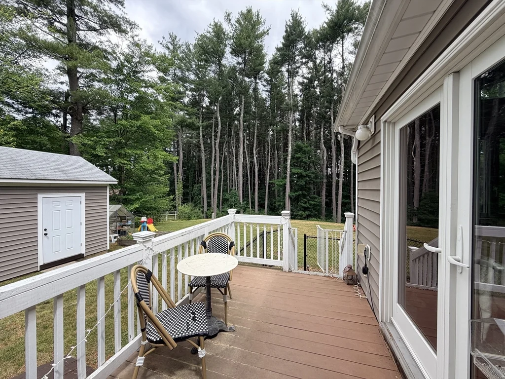 3 bed, 2 bath apartment for rent at 21 Bypass Rd, Lincoln — photo 35 of 42
