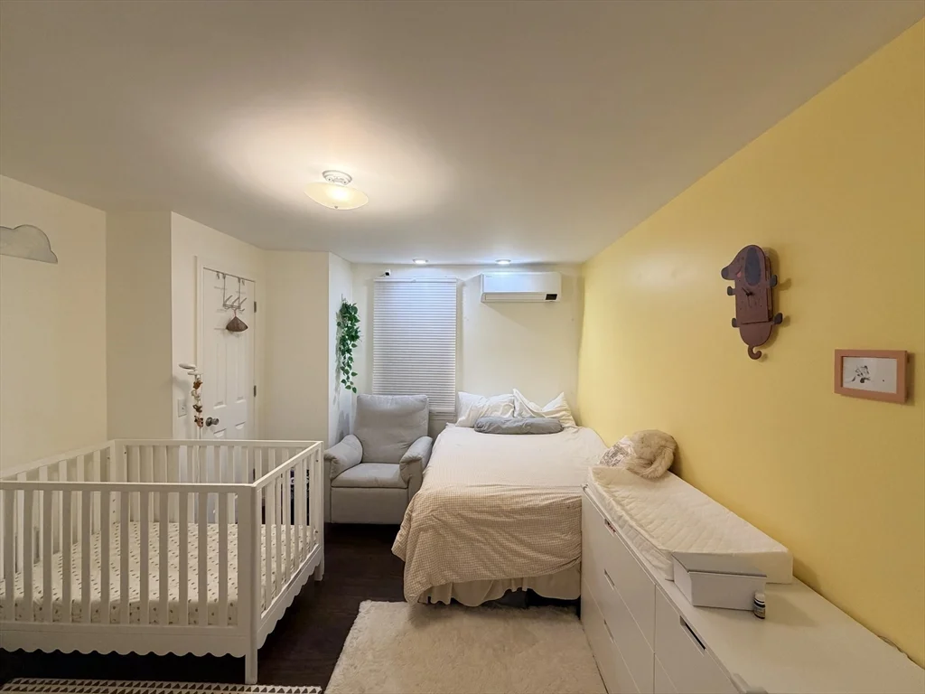3 bed, 2 bath apartment for rent at 21 Bypass Rd, Lincoln — photo 17 of 42