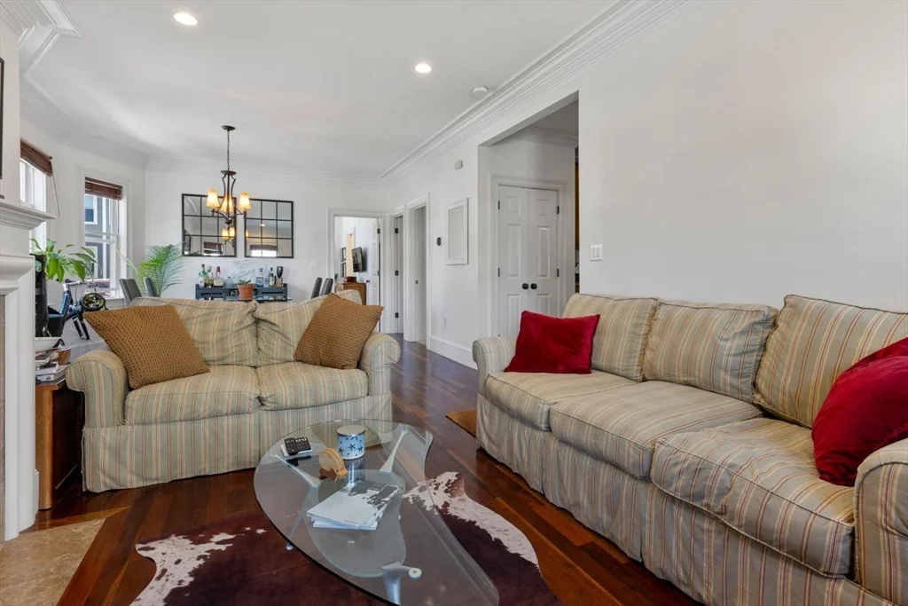 2 bed, 2 bath apartment for rent at 21 Cawfield St Unit 1, Dorchester — photo 8 of 32