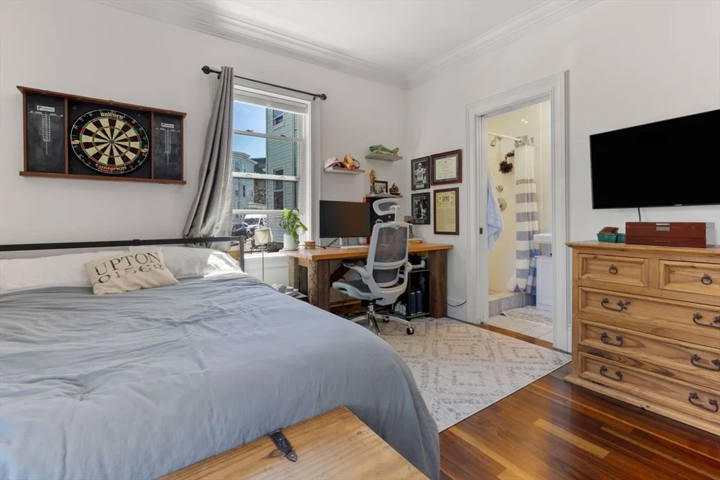 2 bed, 2 bath apartment for rent at 21 Cawfield St Unit 1, Dorchester — photo 16 of 32