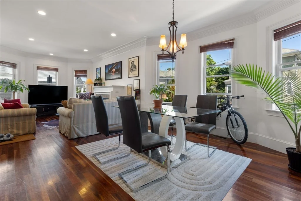 2 bed, 2 bath apartment for rent at 21 Cawfield St Unit 1, Dorchester — photo 13 of 32