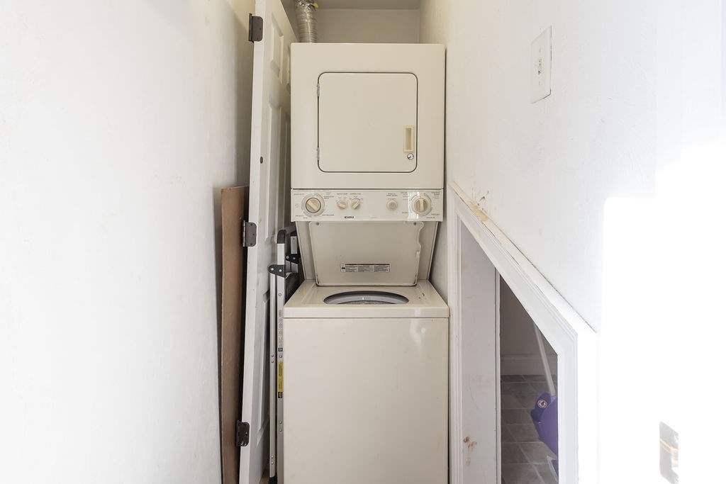 2 bed, 2 bath apartment for rent at 21 Cawfield St Unit A, Dorchester — photo 5 of 21