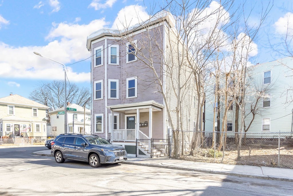 2 bed, 2 bath apartment for rent at 21 Cawfield St Unit A, Dorchester — photo 1 of 21
