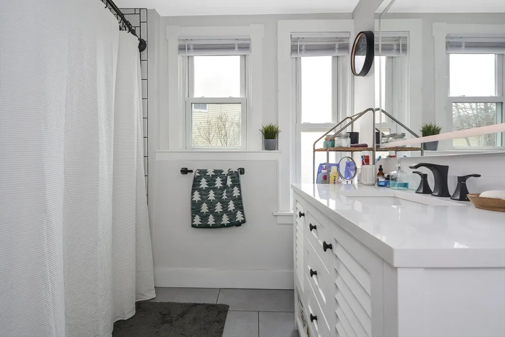 2 bed, 1 bath apartment for rent at 21 Cemetery St Unit 21, Hopedale — photo 14 of 19