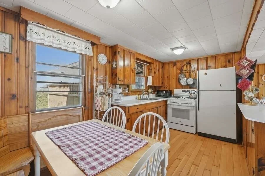 2 bed, 1 bath apartment for rent at 21 Chadwell Ave Unit WINTER, Sandwich — photo 10 of 24