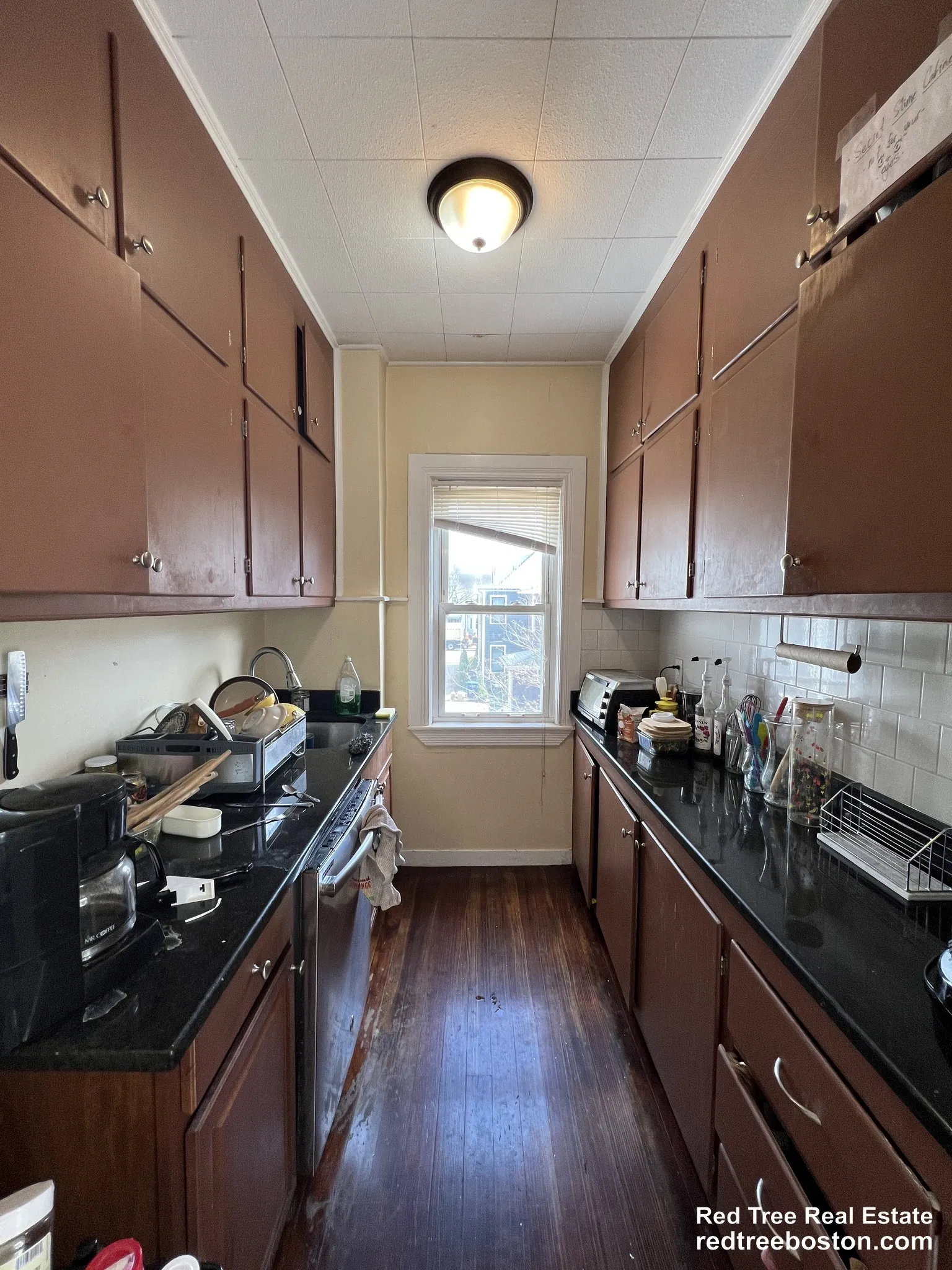3 bed, 1 bath apartment for rent at 21 Chandler St Unit 2, Tufts — photo 5 of 10