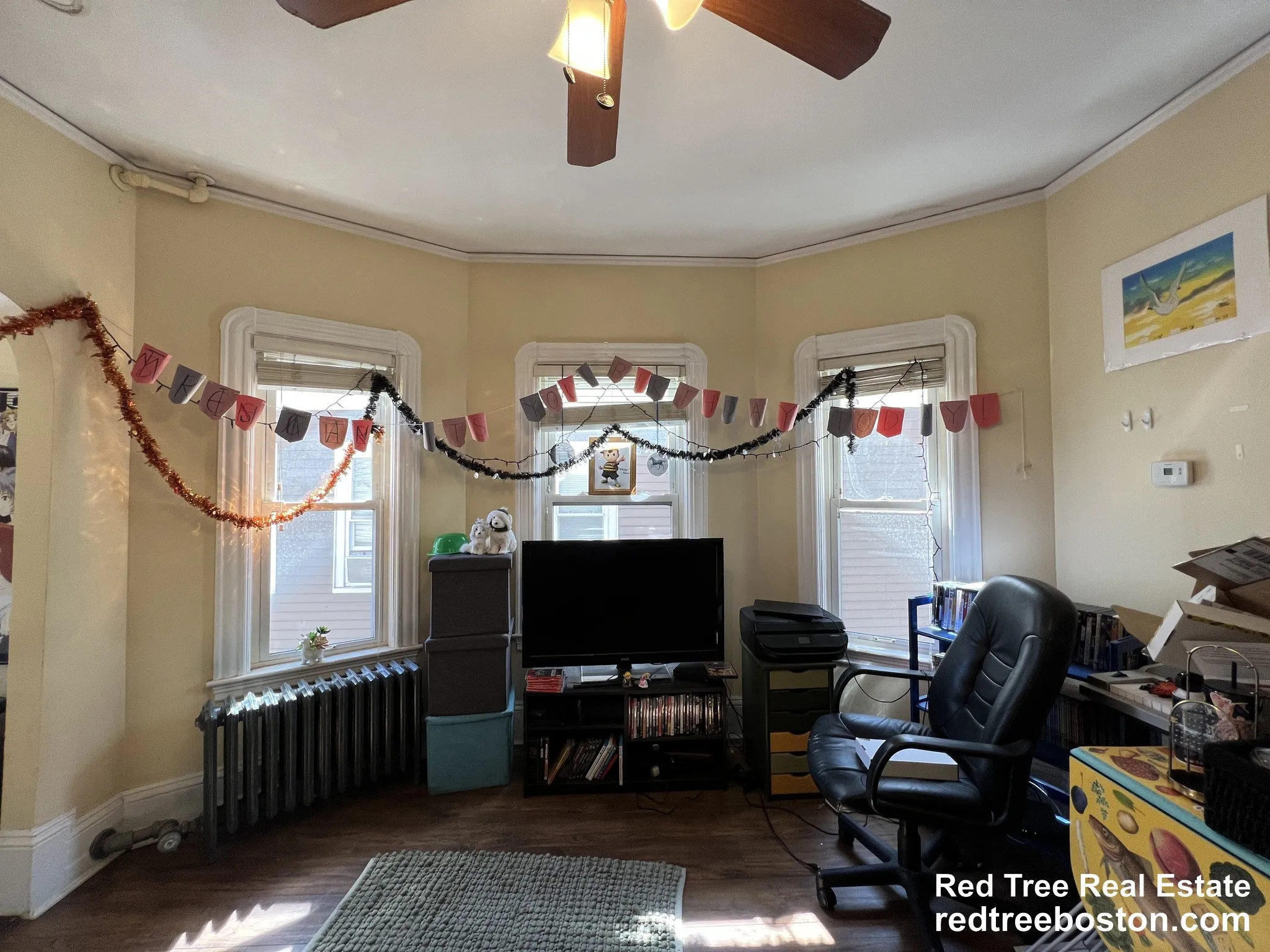 3 bed, 1 bath apartment for rent at 21 Chandler St Unit 2, Tufts — photo 3 of 10