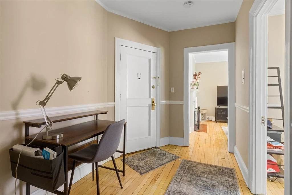 1 bed, 1 bath apartment for rent at 21 Chauncy St Unit 21, Neighborhood Nine — photo 11 of 14
