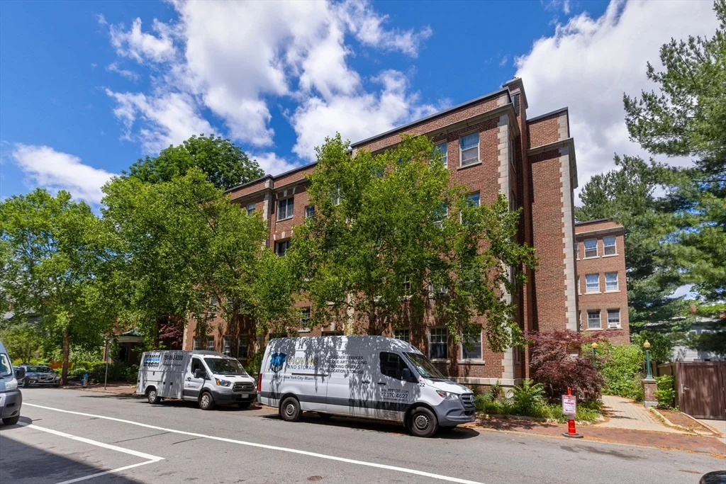 1 bed, 1 bath apartment for rent at 21 Chauncy St Unit 21, Neighborhood Nine — photo 13 of 14