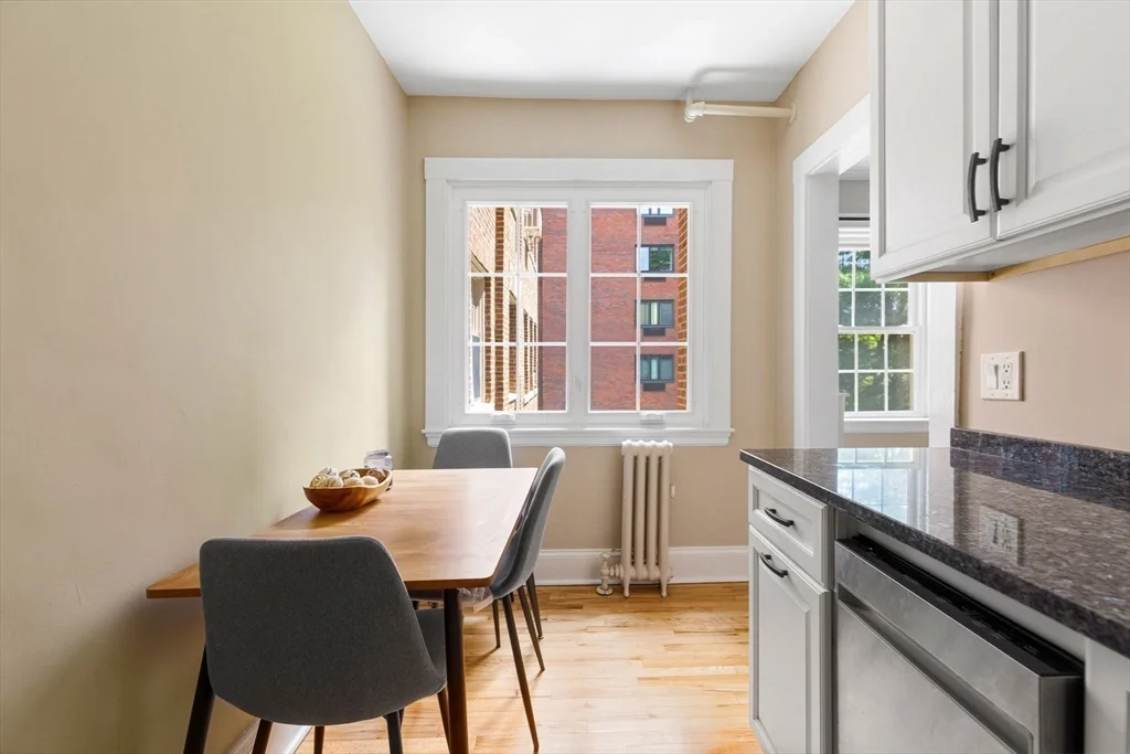 1 bed, 1 bath apartment for rent at 21 Chauncy St Unit 21, Neighborhood Nine — photo 7 of 14
