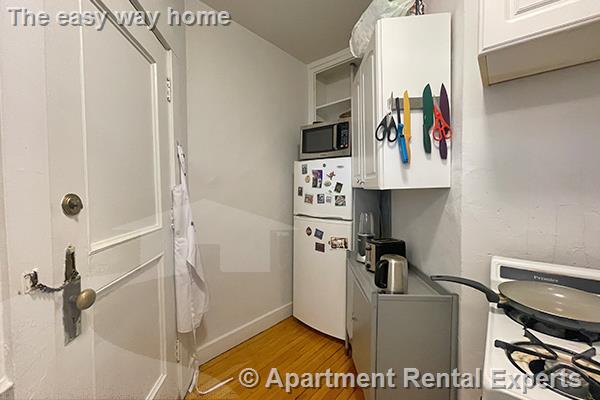 Studio bed, 1 bath apartment for rent at 21 Chauncy St Unit 26, Harvard Square — photo 5 of 8