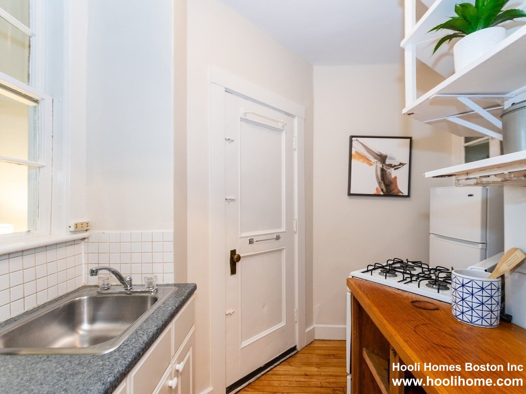 Studio bed, 1 bath apartment for rent at 21 Chauncy St Unit 36, Neighborhood Nine — photo 12 of 25