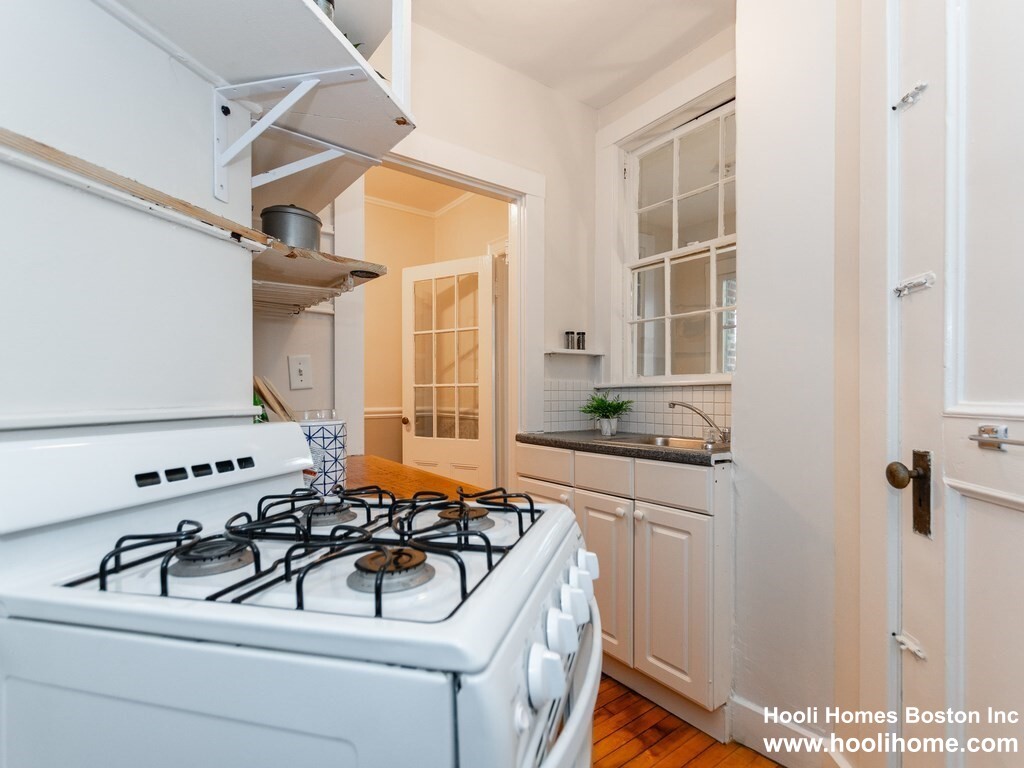 Studio bed, 1 bath apartment for rent at 21 Chauncy St Unit 36, Neighborhood Nine — photo 11 of 25