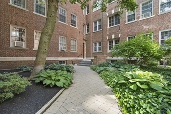 1 bed, 1 bath apartment for rent at 21 Chauncy Unit 7, Cambridge — photo 10 of 11