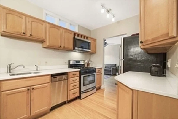 1 bed, 1 bath apartment for rent at 21 Chauncy Unit 7, Cambridge — photo 2 of 11