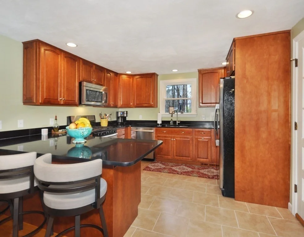 3 bed, 2 bath apartment for rent at 21 Cherokee Rd, Acton — photo 8 of 17