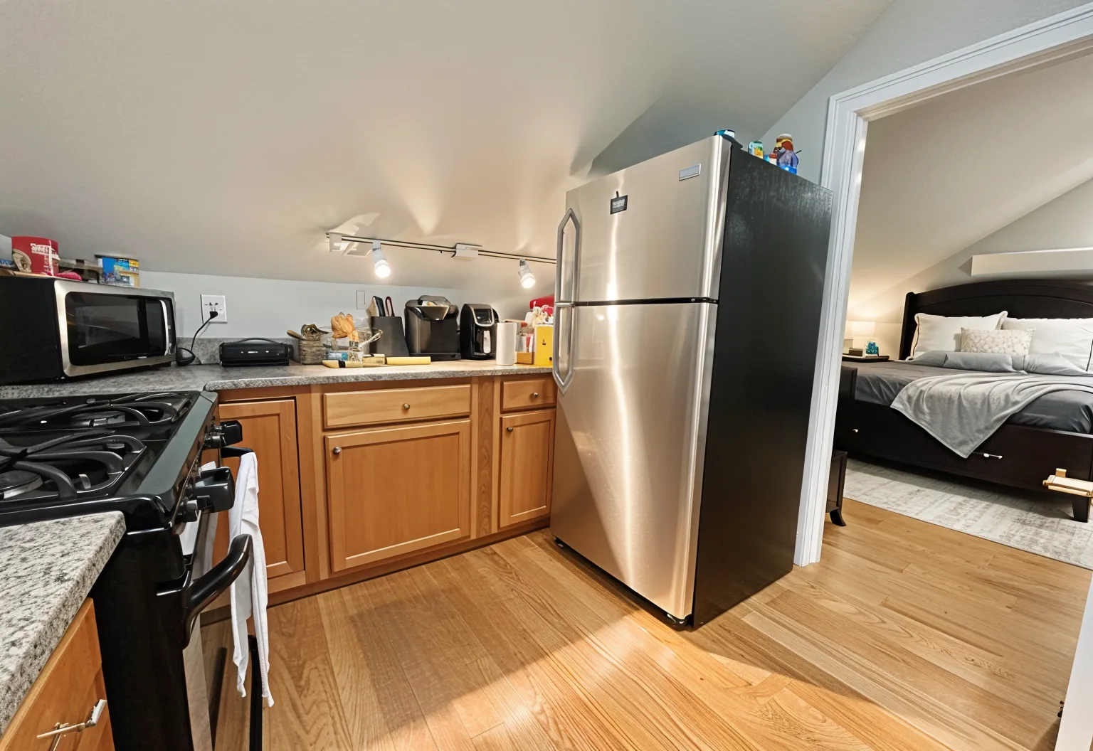 Studio bed, 1 bath apartment for rent at 21 Chestnut Hill Ave Unit 3, Brighton — photo 1 of 7