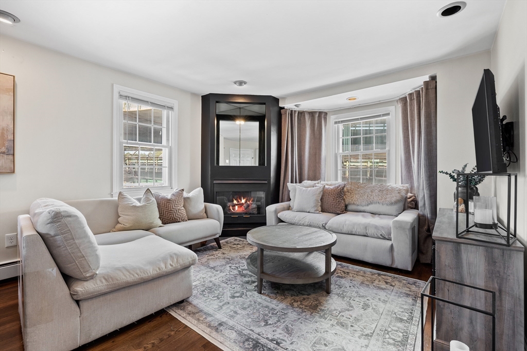 2 bed, 1 bath apartment for rent at 21 Chestnut Unit 4R, Chelsea — photo 7 of 21