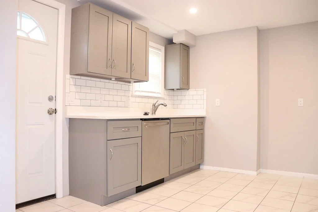 3 bed, 1 bath apartment for rent at 21 Clark St Unit 2, Randolph — photo 5 of 22