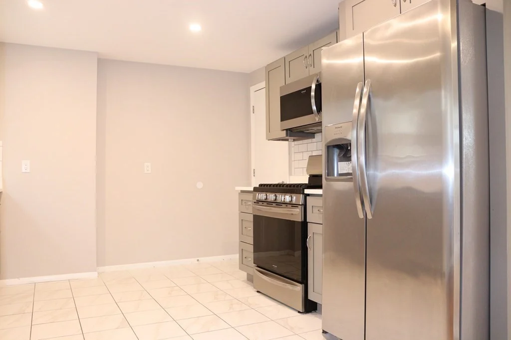 3 bed, 1 bath apartment for rent at 21 Clark St Unit 2, Randolph — photo 2 of 22