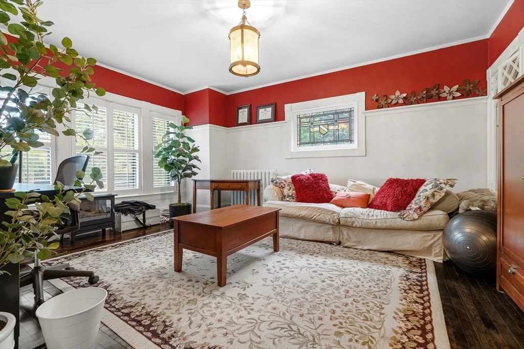 6 bed, 3 bath apartment for rent at 21 Clover St, Belmont — photo 27 of 38