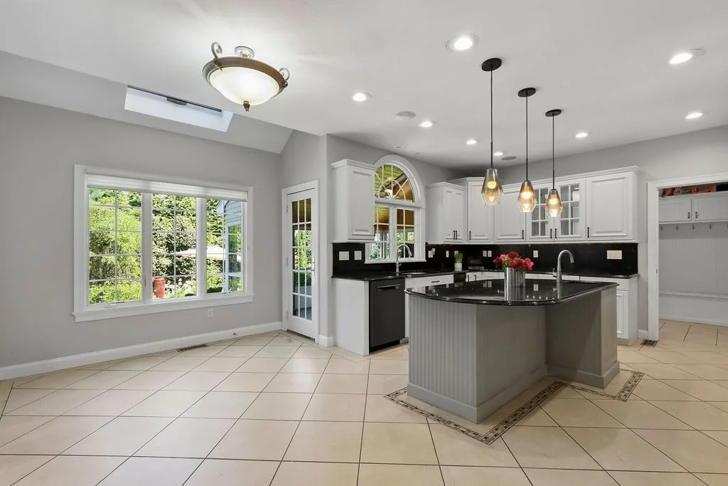 4 bed, 4+ bath apartment for rent at 21 Coach Rd Unit 0, North Attleboro — photo 11 of 41