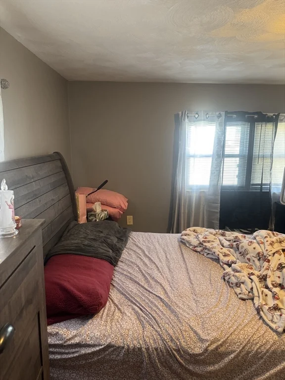 3 bed, 1 bath apartment for rent at 21 Cook Unit 1, Chelsea — photo 11 of 32