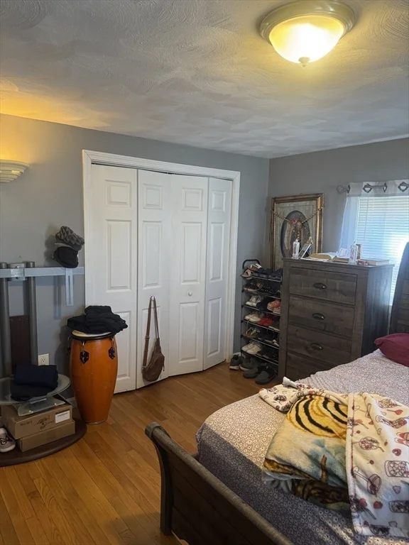 3 bed, 1 bath apartment for rent at 21 Cook Unit 1, Chelsea — photo 10 of 32
