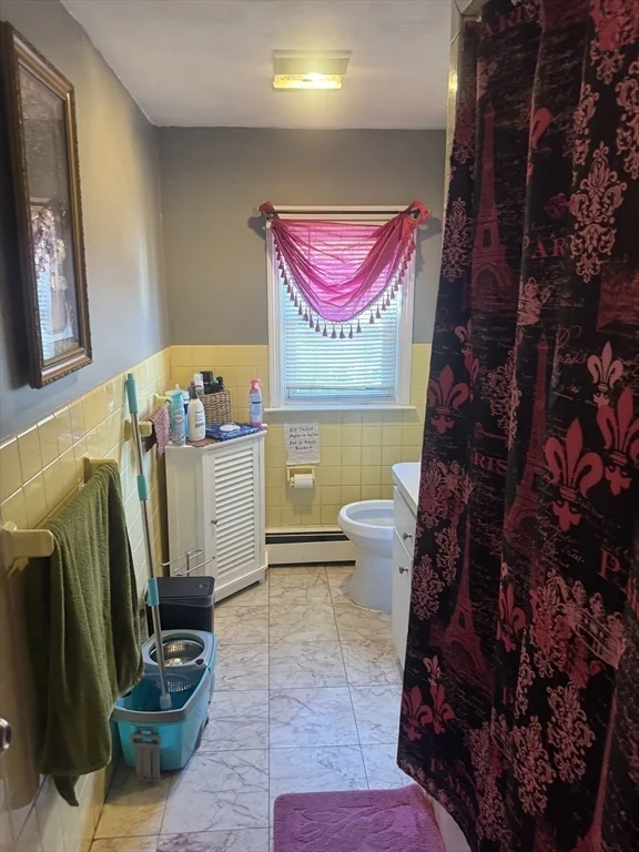 3 bed, 1 bath apartment for rent at 21 Cook Unit 1, Chelsea — photo 3 of 32