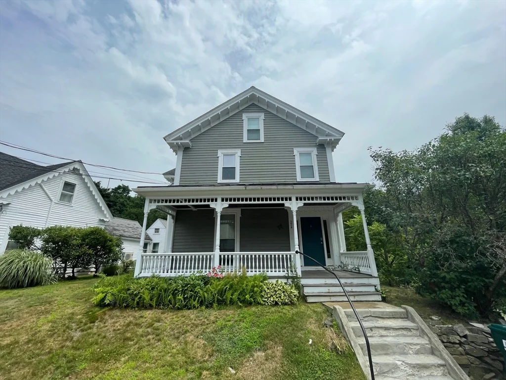 2 bed, 1 bath apartment for rent at 21 Court St Unit A, Groton