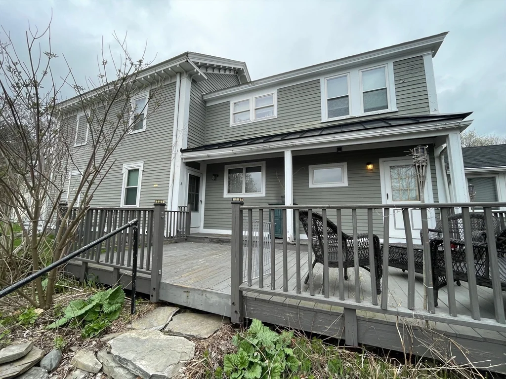 2 bed, 1 bath apartment for rent at 21 Court St Unit B, Groton — photo 2 of 12