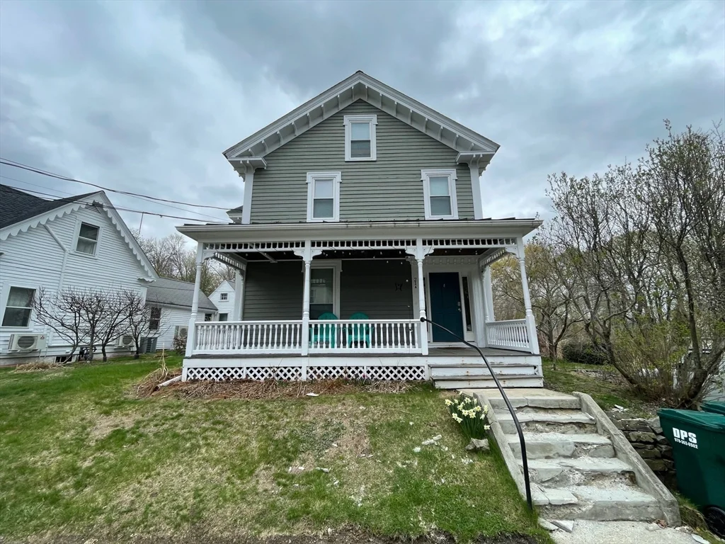 2 bed, 1 bath apartment for rent at 21 Court St Unit B, Groton — photo 1 of 12