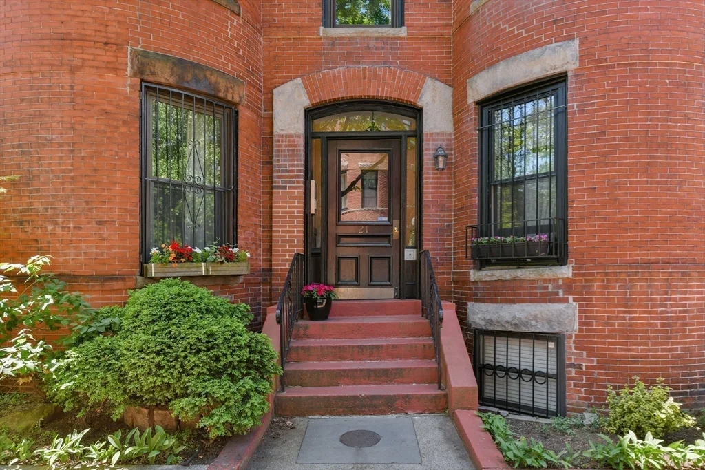 1 bed, 1 bath apartment for rent at 21 Cumberland St Unit 1, South Boston — photo 9 of 10