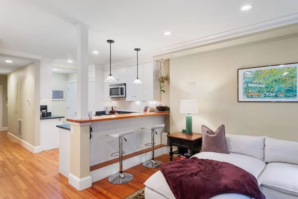 1 bed, 1 bath apartment for rent at 21 Cumberland St Unit 1, South Boston — photo 2 of 10