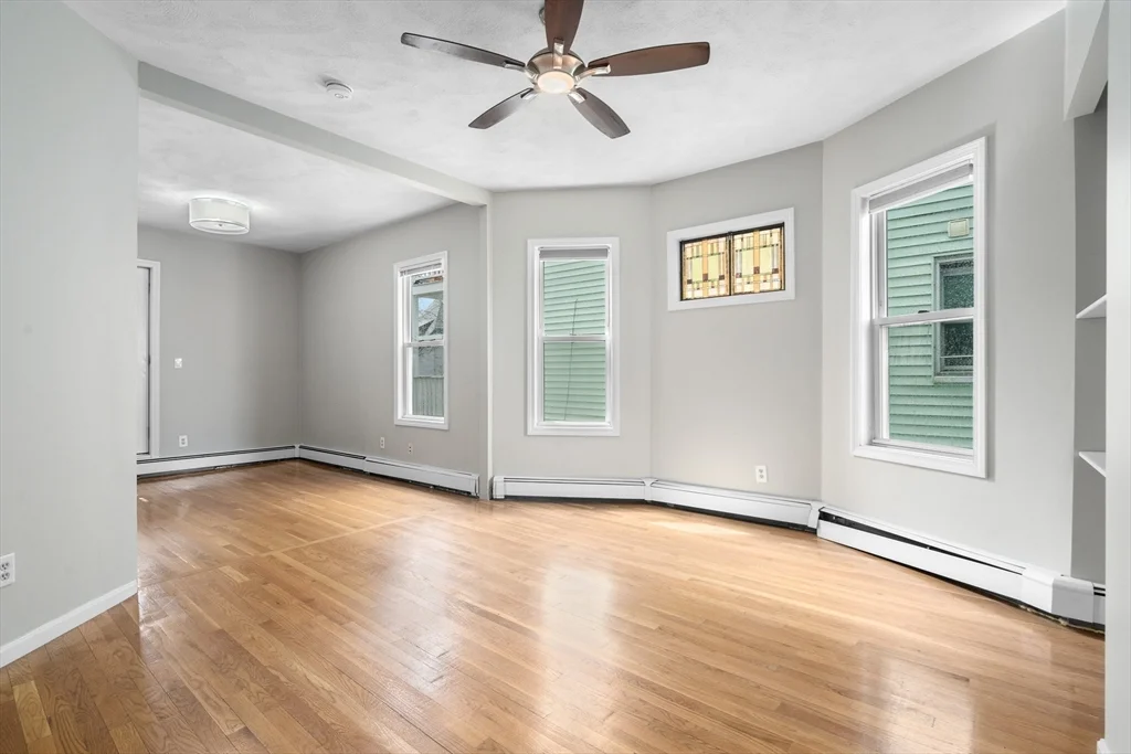 3 bed, 1 bath apartment for rent at 21 Dix St Unit 2, Dorchester — photo 5 of 21