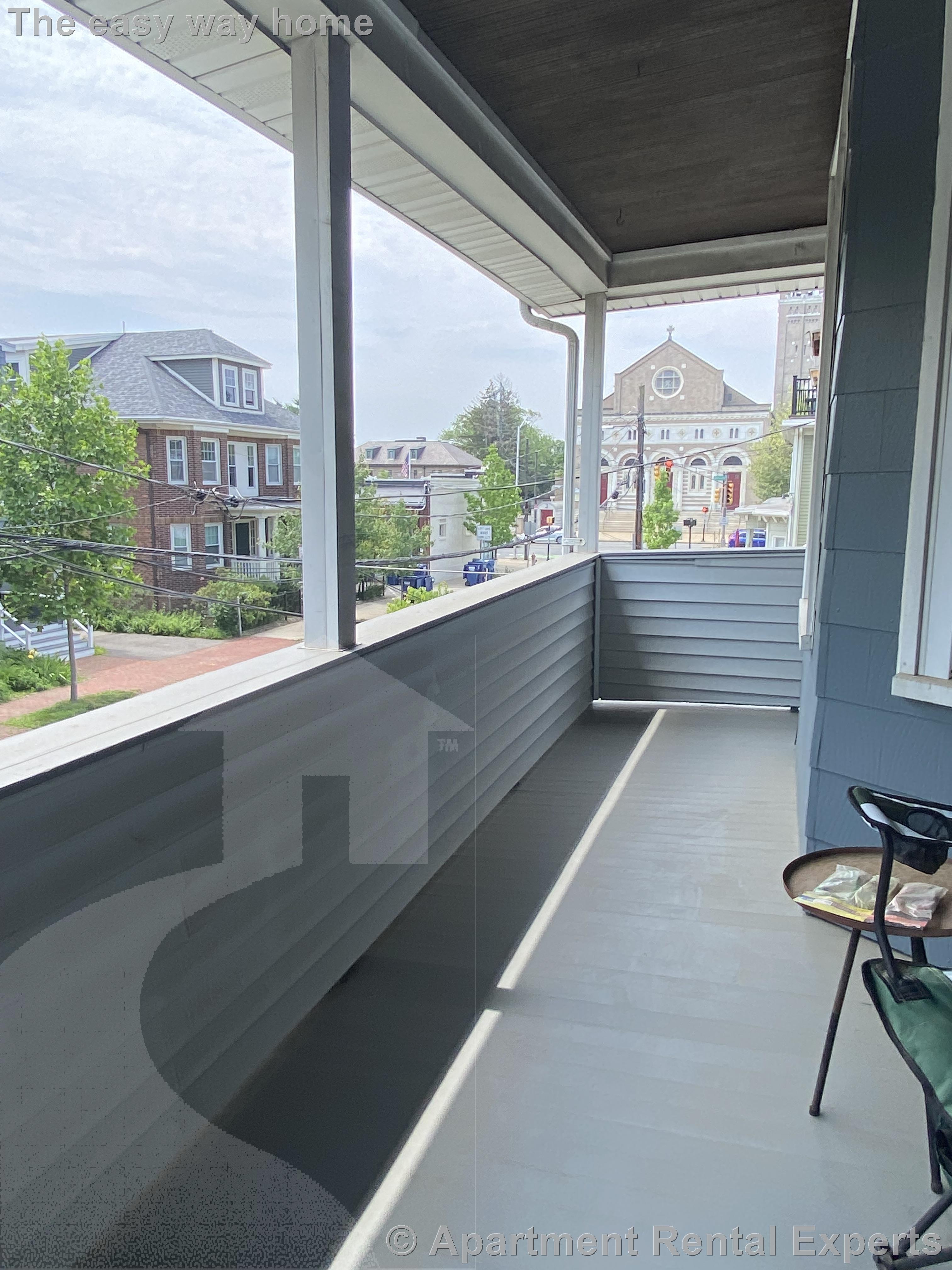 2 bed, 1 bath apartment for rent at 21 Dover St Unit 2, Davis Square — photo 10 of 11