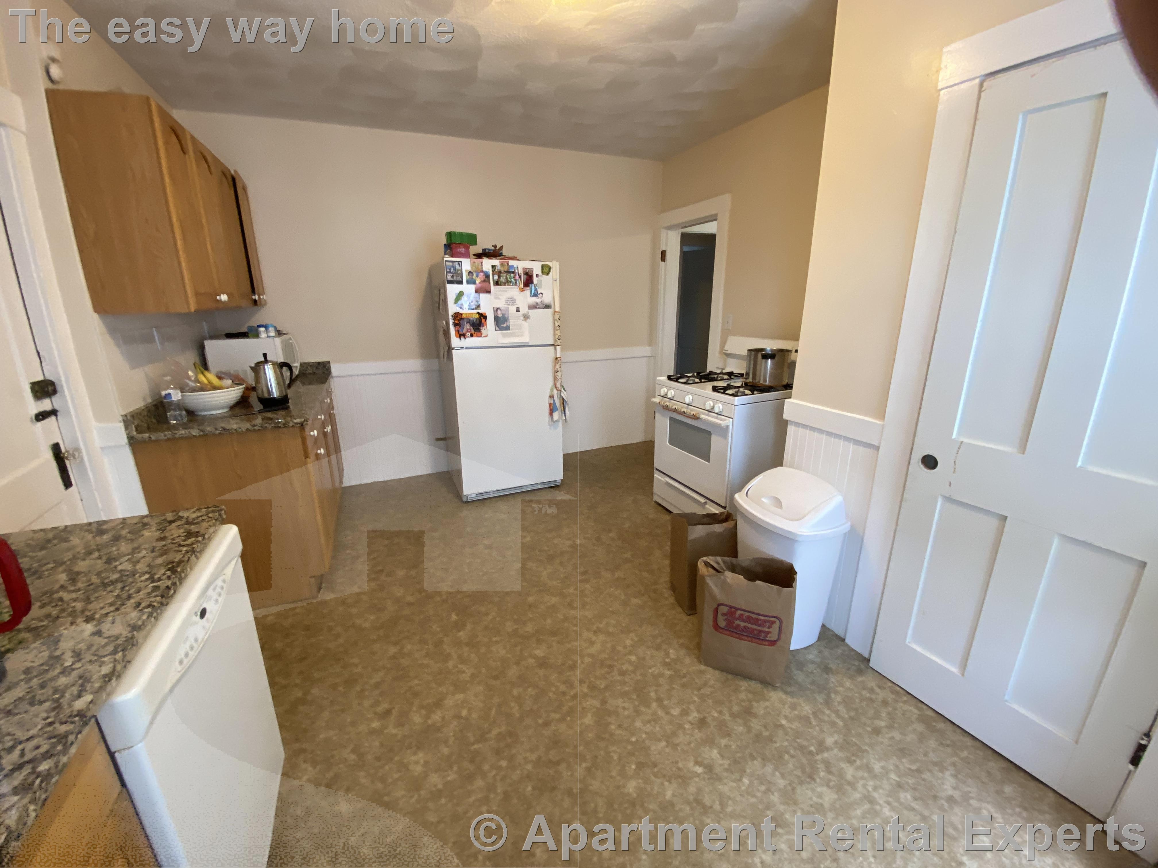 2 bed, 1 bath apartment for rent at 21 Dover St Unit 2, Davis Square — photo 3 of 11