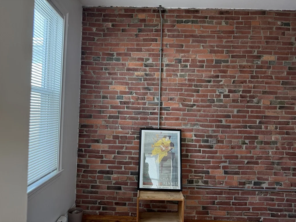 2 bed, 1 bath apartment for rent at 21 Durham St Unit 21, Ward Two — photo 8 of 14