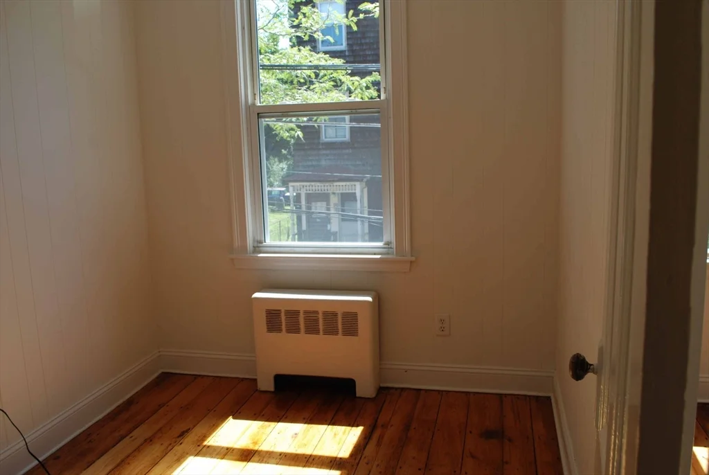 2 bed, 1 bath apartment for rent at 21 Durham St Unit 21, Ward Two — photo 7 of 14