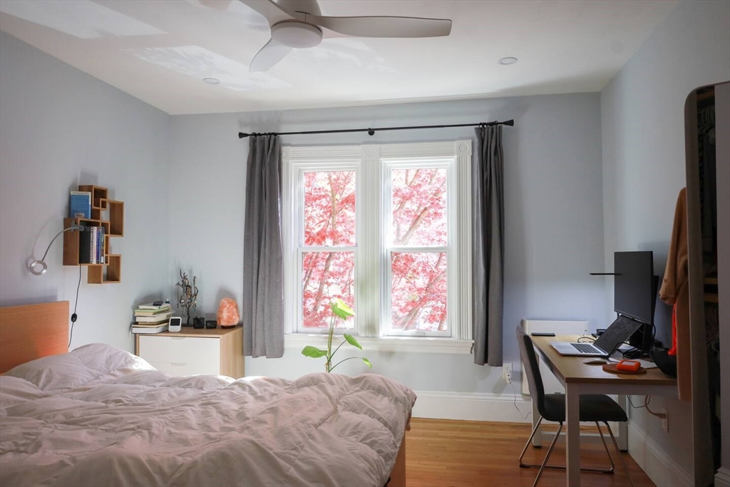 4 bed, 1 bath apartment for rent at 21 Edge Hill St Unit 21, Jamaica Plain — photo 5 of 40